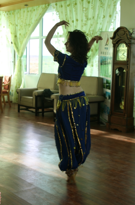 新疆民间舞蹈.21