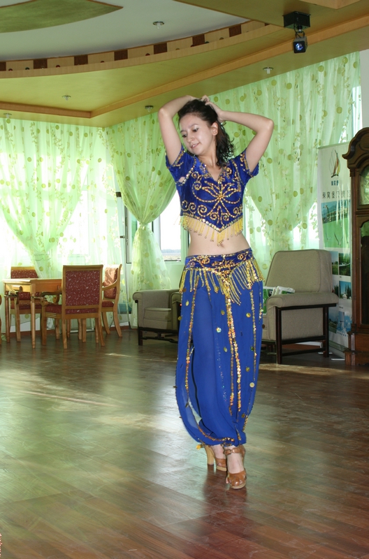 新疆民间舞蹈.2