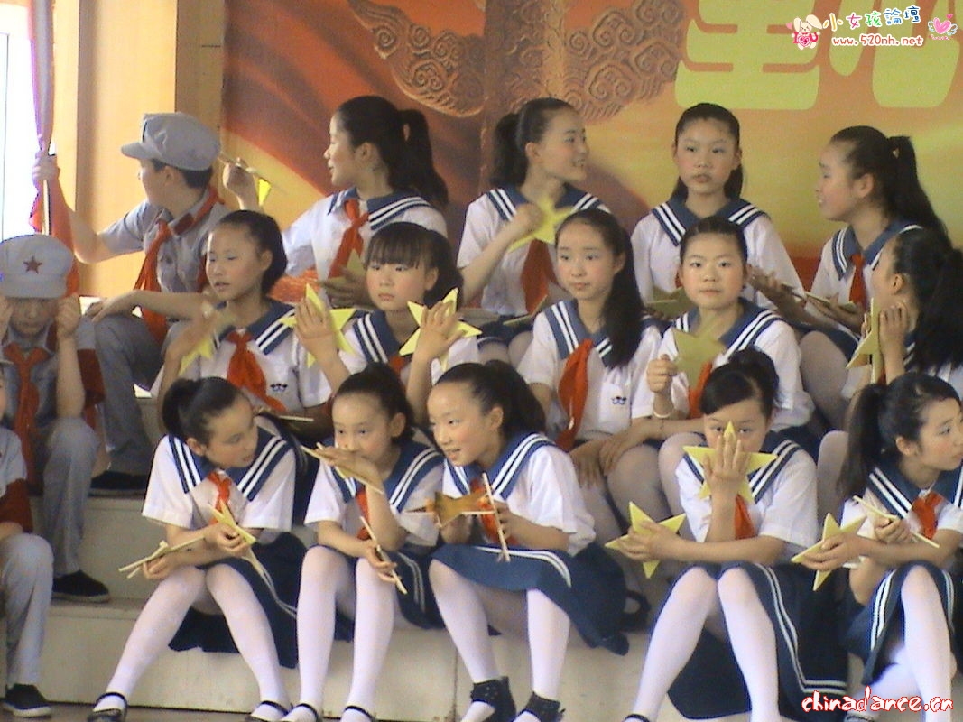 儿童傣族女儿花表演服包臀鱼尾双层裙摆女童孔雀舞服装-阿里巴巴