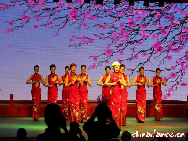 辽宁省老干部活动中心一队《古韵扇情》