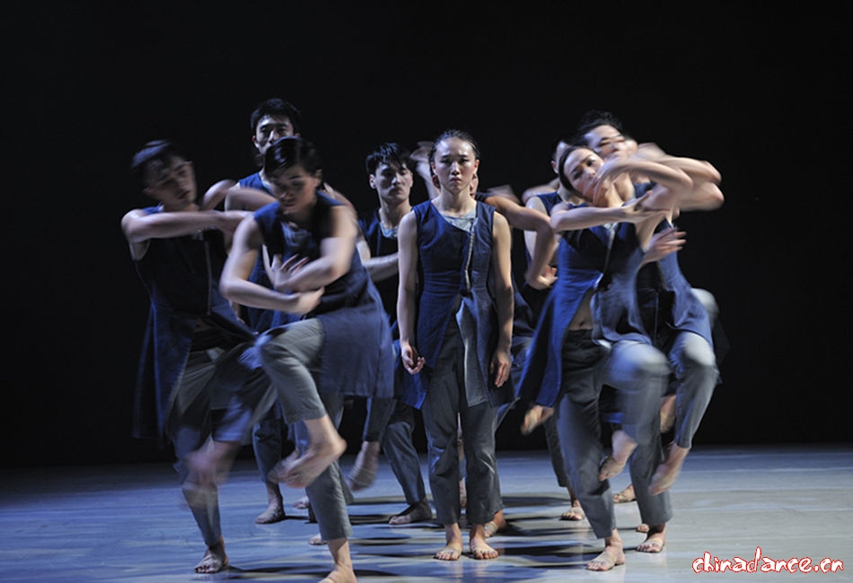 《本无》广东现代舞团，摄影：Li-Jianyang.jpg