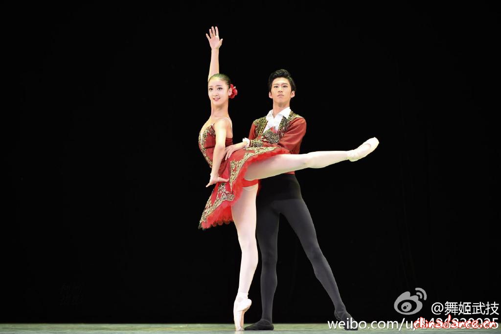 芭蕾双人舞蹈堂吉珂徳舞动中国梦庆祝新中国成立65周年舞蹈精品晚会