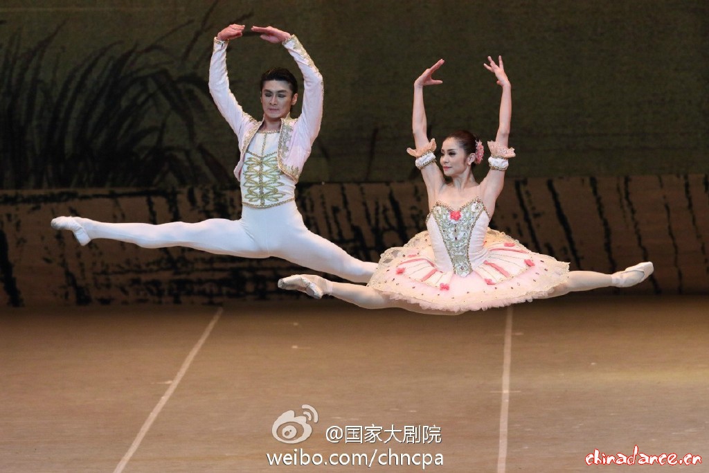 辽宁芭蕾舞团《堂·吉诃德》国家大剧院欢腾起舞