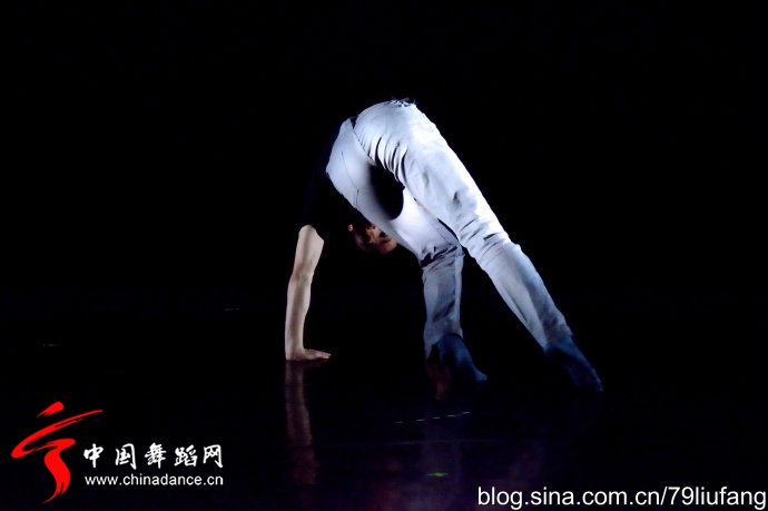 北京雷动天下现代舞团 界09.jpg