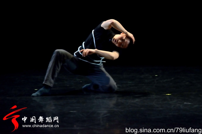 北京雷动天下现代舞团 界10.jpg