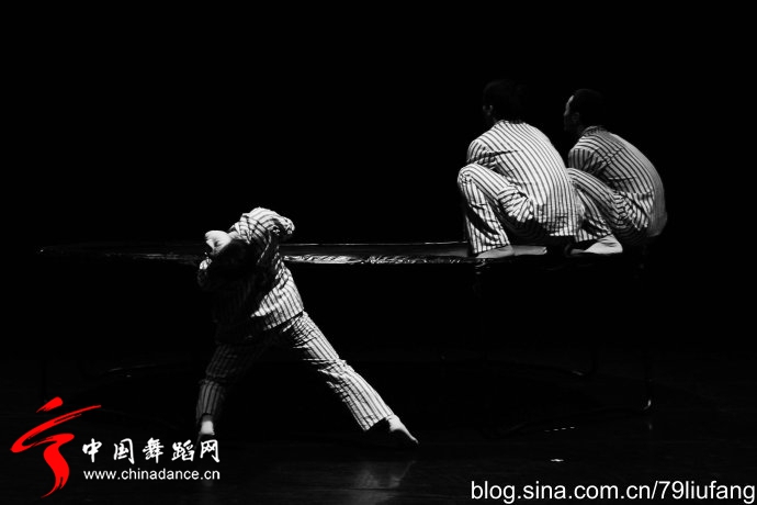 北京雷动天下现代舞团 一个空间22.jpg