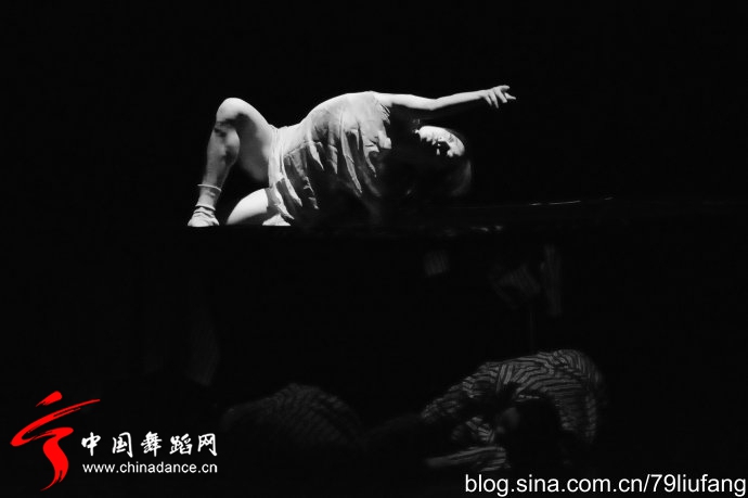 北京雷动天下现代舞团 一个空间31.jpg