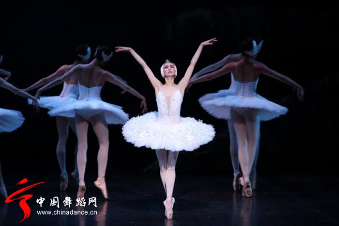 中央芭蕾舞团 天鹅湖09.jpg