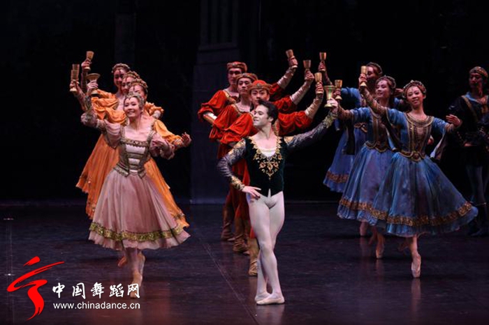 中央芭蕾舞团 天鹅湖25.jpg