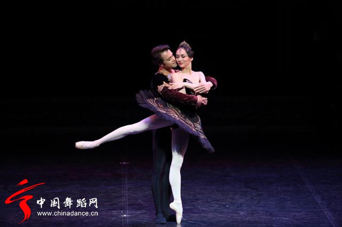 中央芭蕾舞团 天鹅湖38.jpg