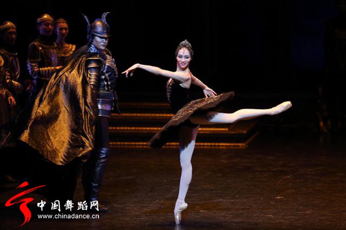 中央芭蕾舞团 天鹅湖48.jpg