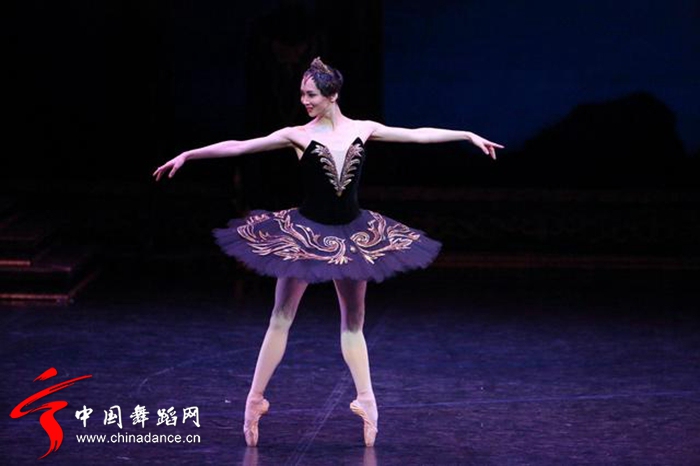 中央芭蕾舞团 天鹅湖50.jpg