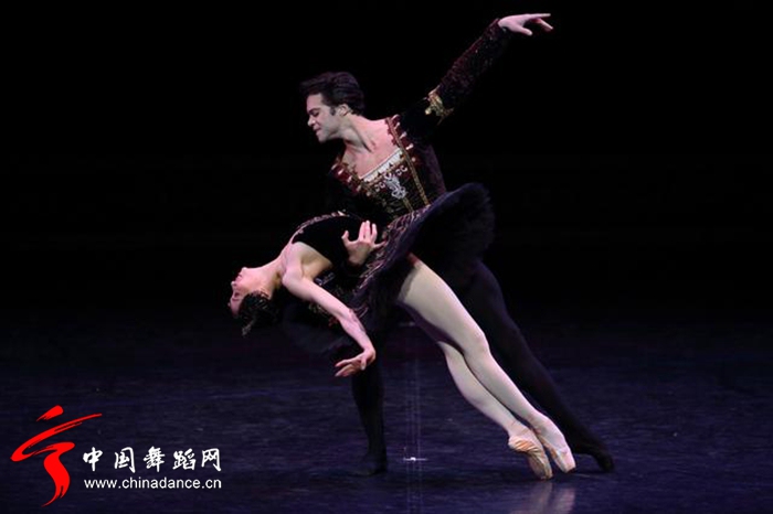 中央芭蕾舞团 天鹅湖67.jpg