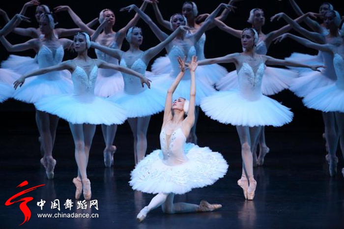 中央芭蕾舞团 天鹅湖69.jpg