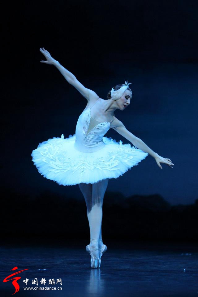 中央芭蕾舞团 马卡洛娃版本 天鹅湖31.jpg