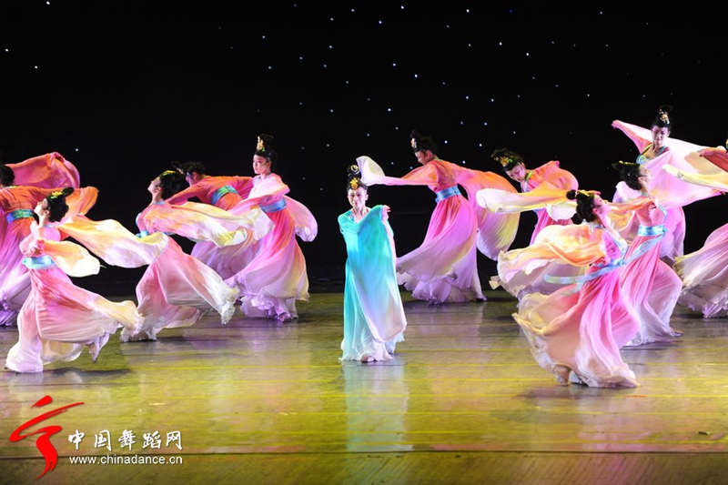 2015四川舞蹈新作比赛16.jpg