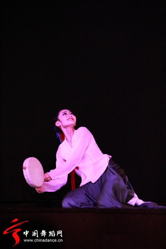 中央民族大学舞蹈学院第十二届 新人杯颁奖晚会18.jpg