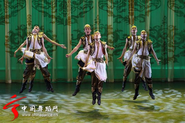 中央民族歌舞团《舞在天地间》第3季06.jpg