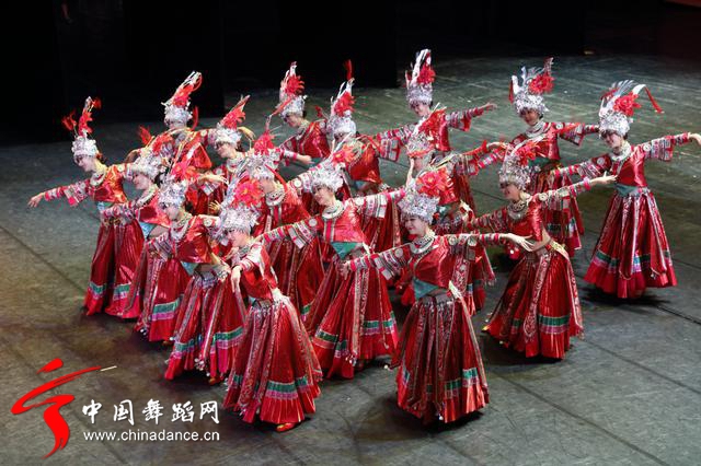 中央民族歌舞团《舞在天地间》第3季09.jpg