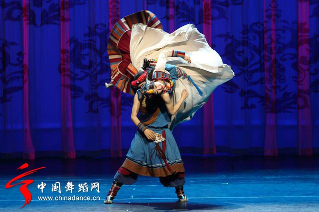 中央民族歌舞团《舞在天地间》第3季19.jpg