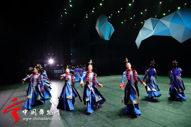 中央民族歌舞团《舞在天地间》第3季33.jpg