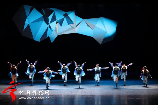 中央民族歌舞团《舞在天地间》第3季61.jpg