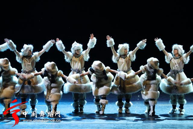 中央民族歌舞团《舞在天地间》第3季69.jpg