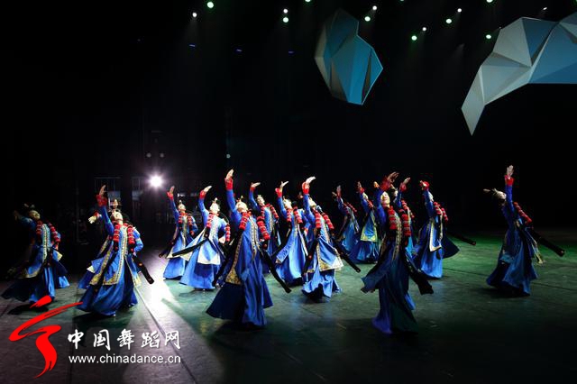 中央民族歌舞团《舞在天地间》第3季70.jpg