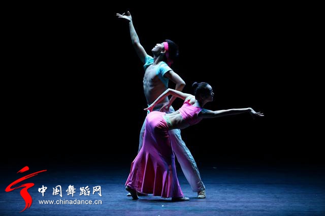中央民族歌舞团《舞在天地间》第3季81.jpg