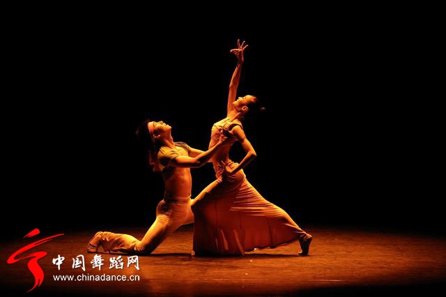 中央民族歌舞团《舞在天地间》第3季82.jpg