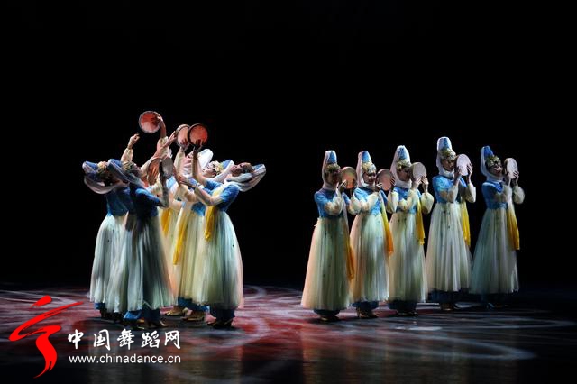 中央民族歌舞团《舞在天地间》第3季83.jpg