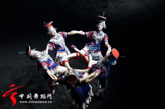 中央民族歌舞团《舞在天地间》第3季84.jpg