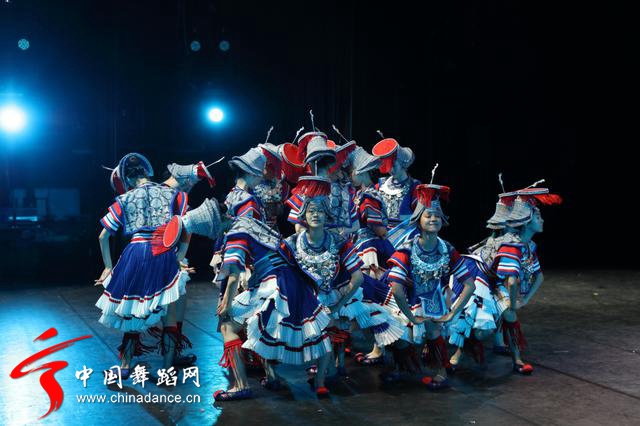 中央民族歌舞团《舞在天地间》第3季85.jpg