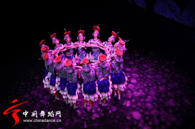 中央民族歌舞团《舞在天地间》第3季86.jpg
