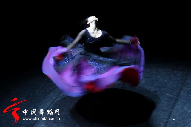 中央民族歌舞团《舞在天地间》第3季89.jpg