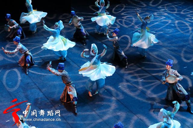 中央民族歌舞团《舞在天地间》第3季94.jpg