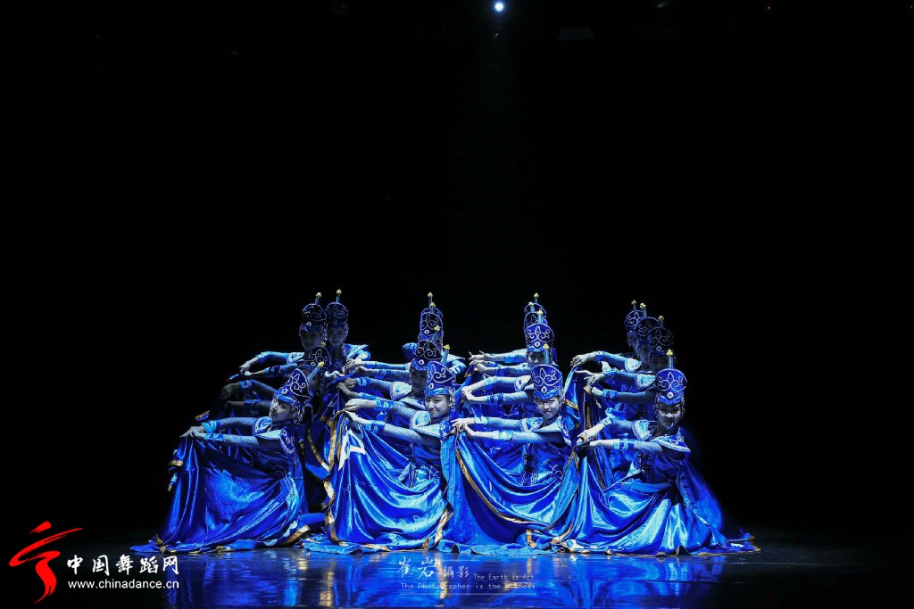 天津音乐学院舞蹈系2011级毕业晚会蒙族舞蹈《塔林呼恒》04.jpg