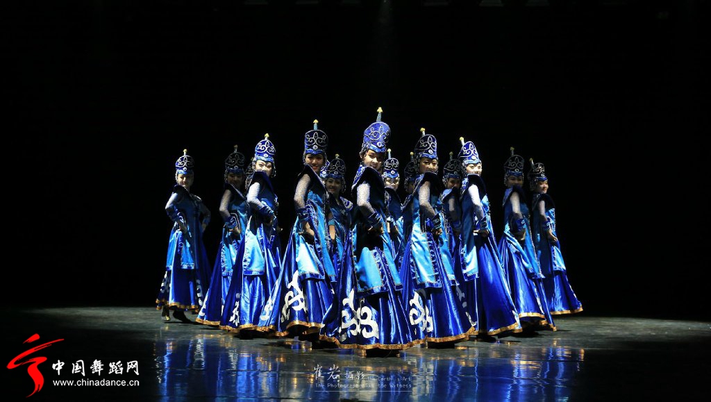 天津音乐学院舞蹈系2011级毕业晚会蒙族舞蹈《塔林呼恒》06.jpg