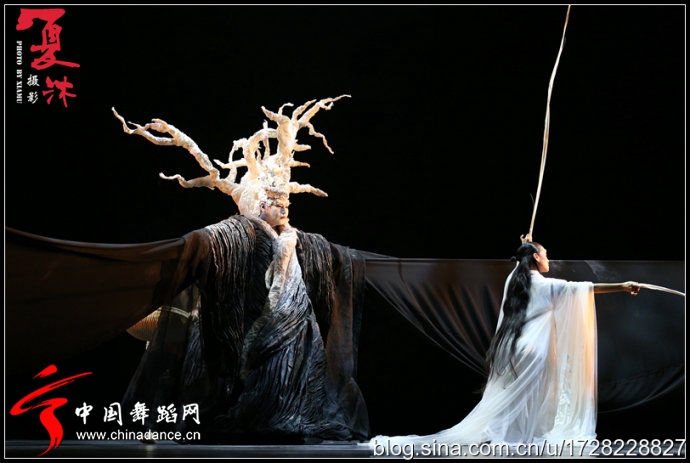 北京现代舞团作品 二十四节气花间十二声085.jpg