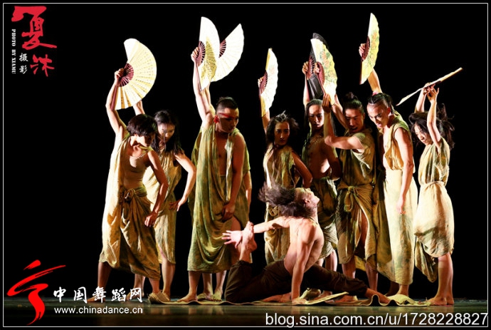 北京现代舞团作品 二十四节气花间十二声110.jpg