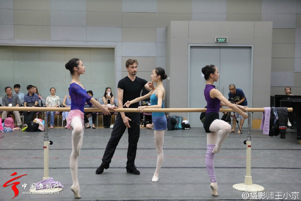 第三届北京国际芭蕾舞暨编舞比赛 比赛场外大师课03.jpg
