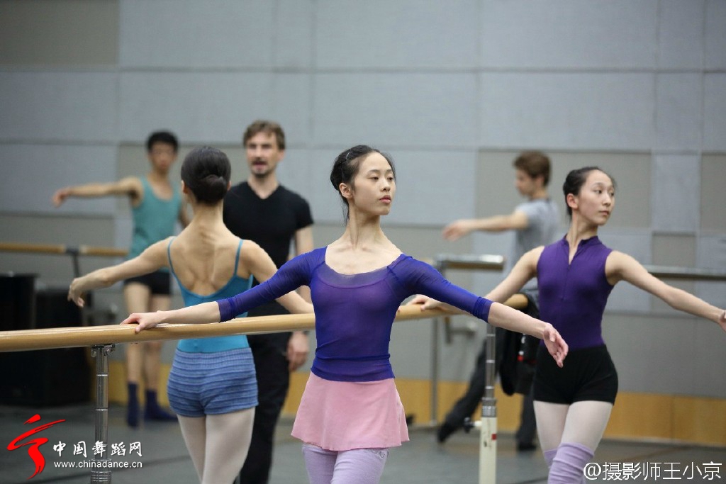 第三届北京国际芭蕾舞暨编舞比赛 比赛场外大师课08.jpg