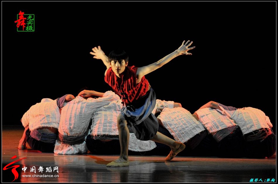 第14届北京舞蹈大赛专业少年组展示《嘎子们》18.jpg