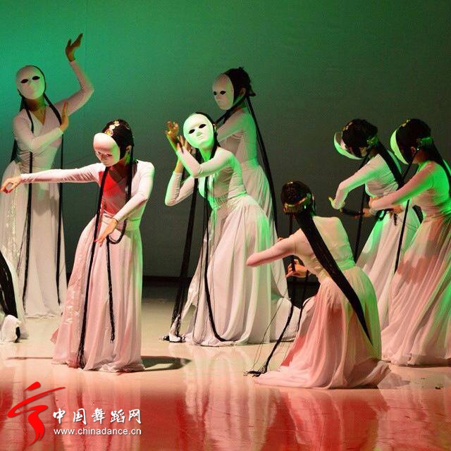 舞蹈：粉妝～～～