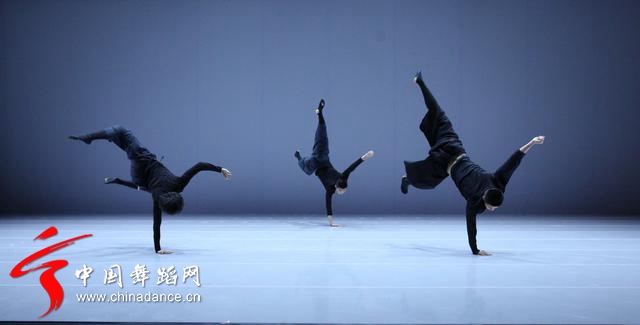 陶身体剧场八周年《现在·舞》 第三届国际芭蕾舞暨编舞比赛06.jpg