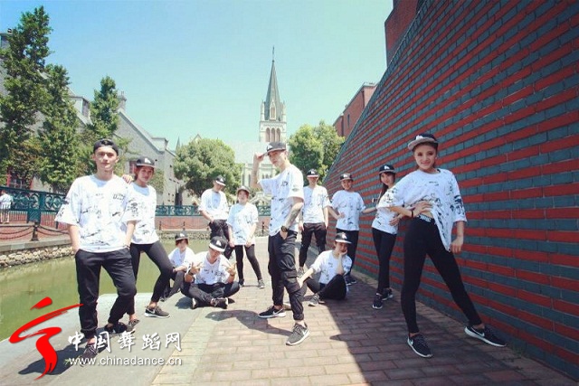 b.hop&amp;V-WORLD (4).jpg