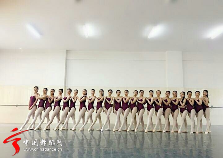 75eabdb5gw1fbc5urhkvuj20k00f00ty (1).jpg