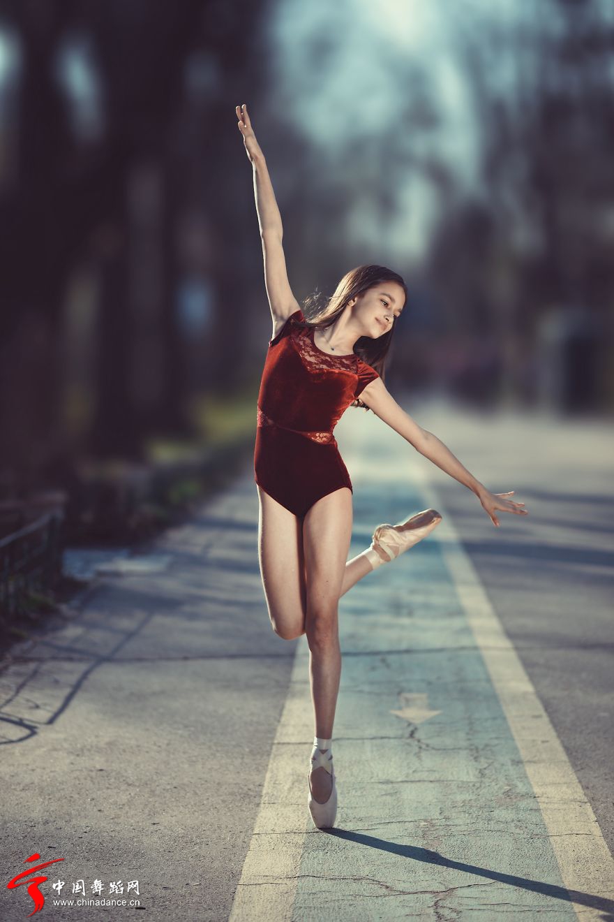 I-captured-stunning-portraits-of-a-Little-Ballerina-on-a-beautiful-spring-day-58.jpg
