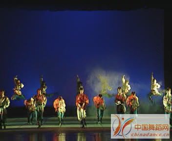 现当代舞蹈《奔腾》[(001516)12-40-43].JPG
