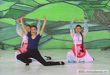 朝鲜族舞蹈 《桔梗謡》教学[(005999)18-52-31].JPG